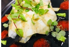 raviole végétale, céleri, tourteau, coulis de poivrons